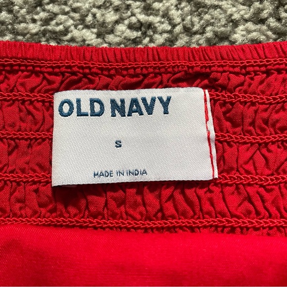 NWT! Old Navy Flutter-Sleeve Smocked Top (Red) - Picture 5 of 8